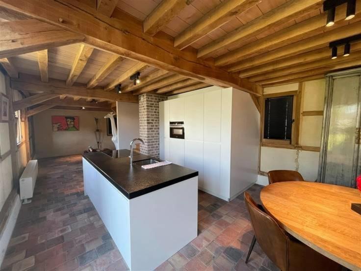 Begijnhof 9 Villa Синт-Тройден Екстериор снимка